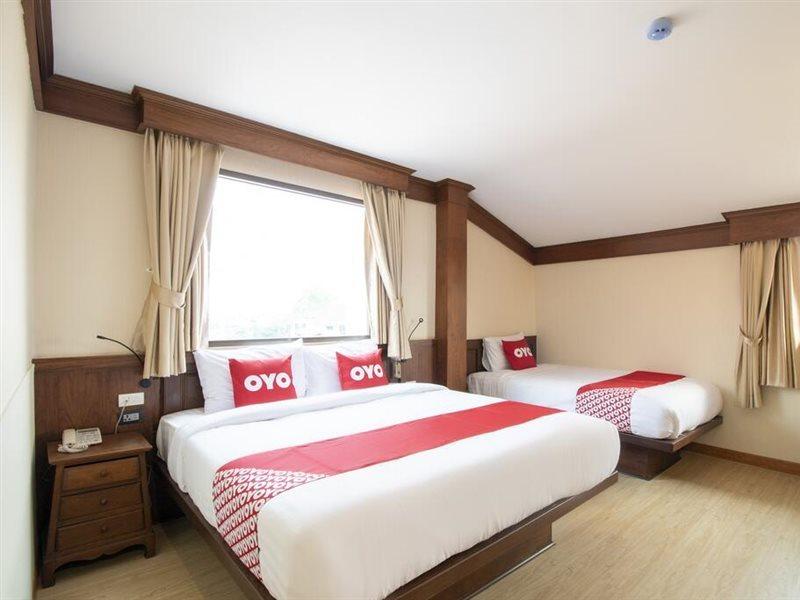 Oyo 635 Sira Boutique Hotel Чиангмай Екстериор снимка
