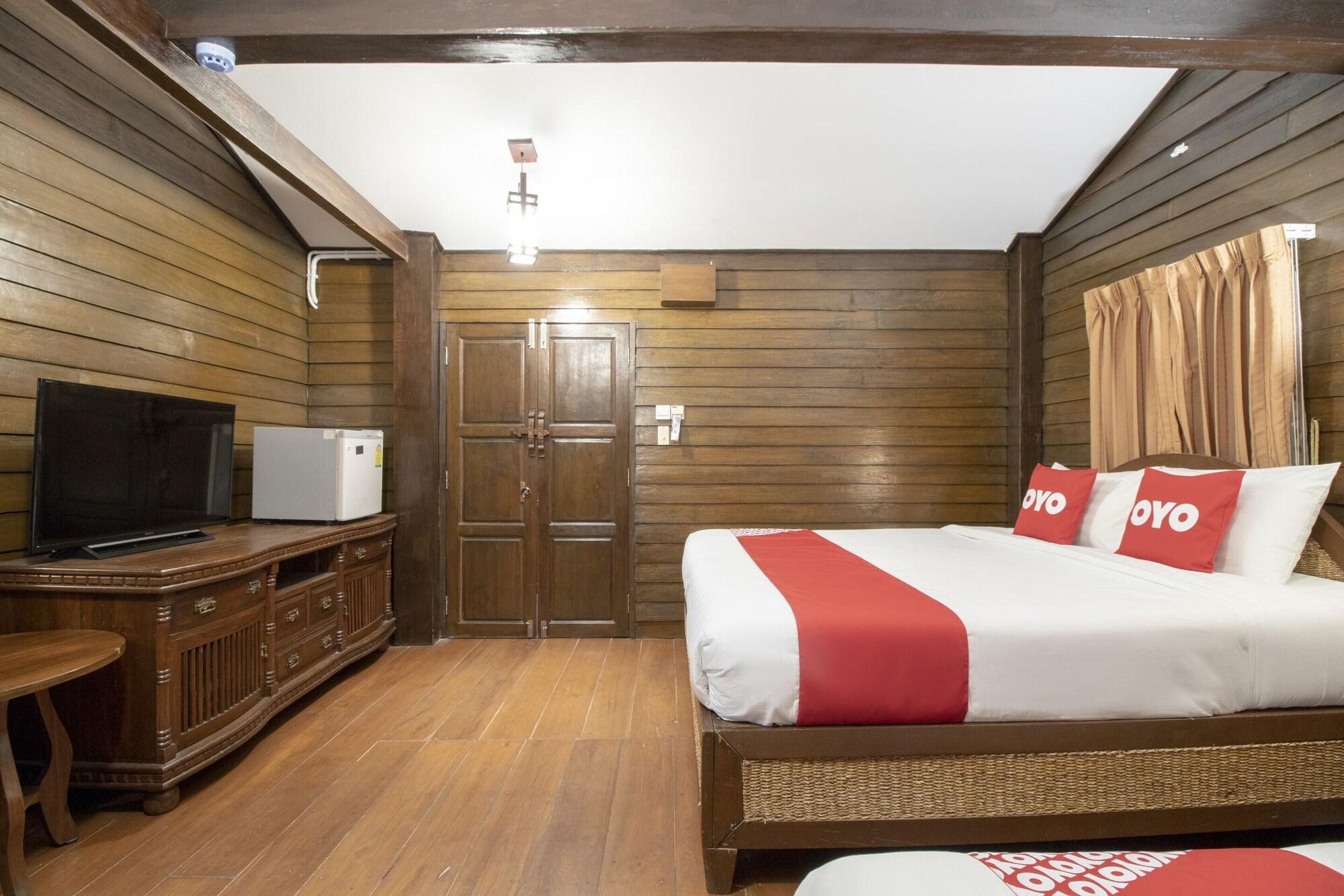 Oyo 635 Sira Boutique Hotel Чиангмай Екстериор снимка